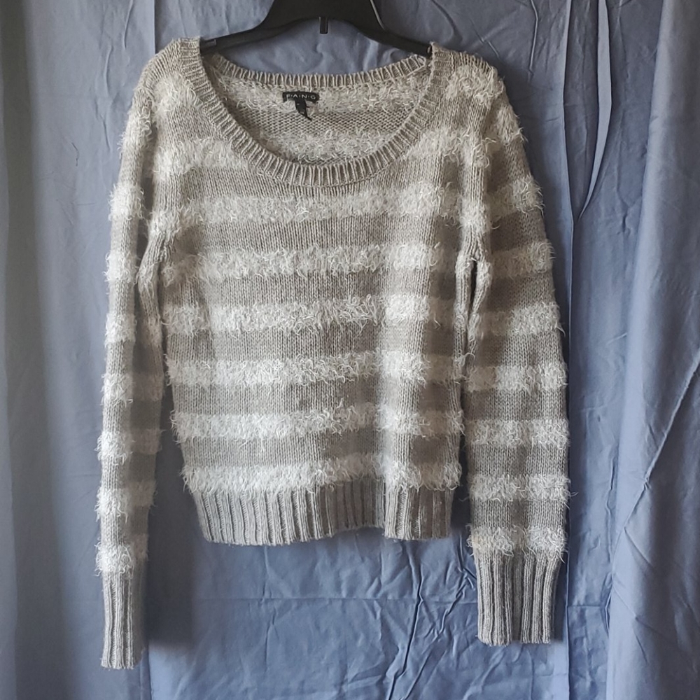 Gray short fuzzy sweater